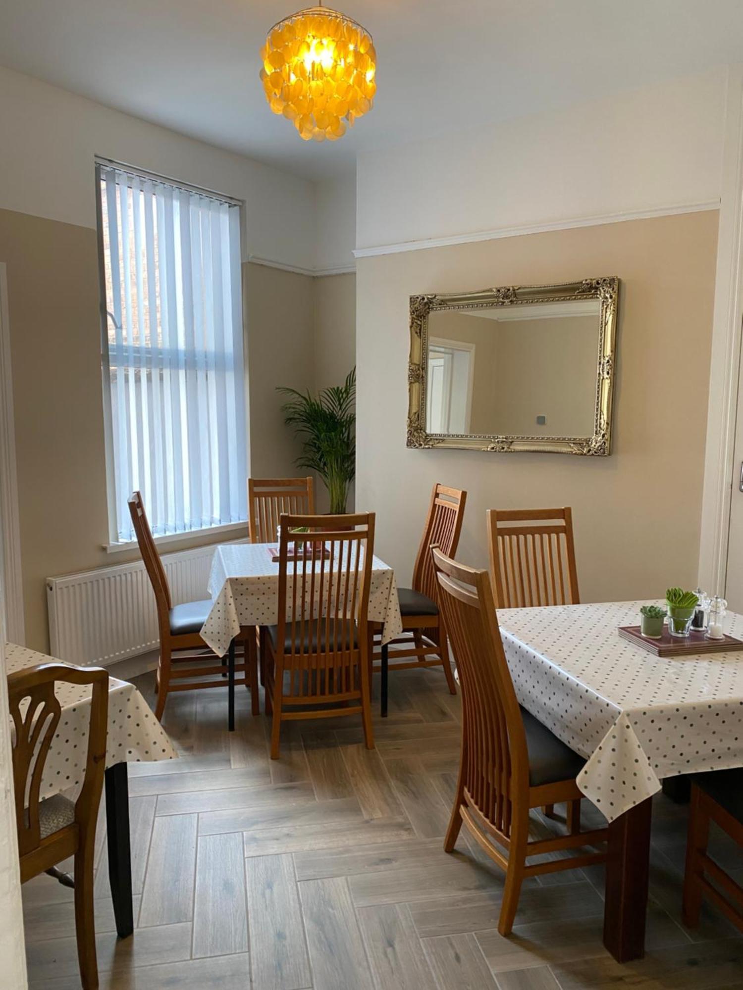 Séjour chez l'habitant Roskeen Townhouse *